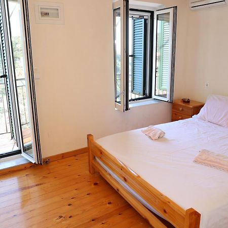 Mary'S Villas Plomari Екстер'єр фото