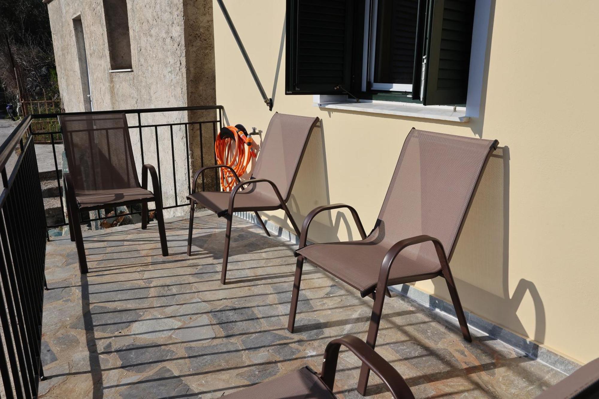 Mary'S Villas Plomari Екстер'єр фото